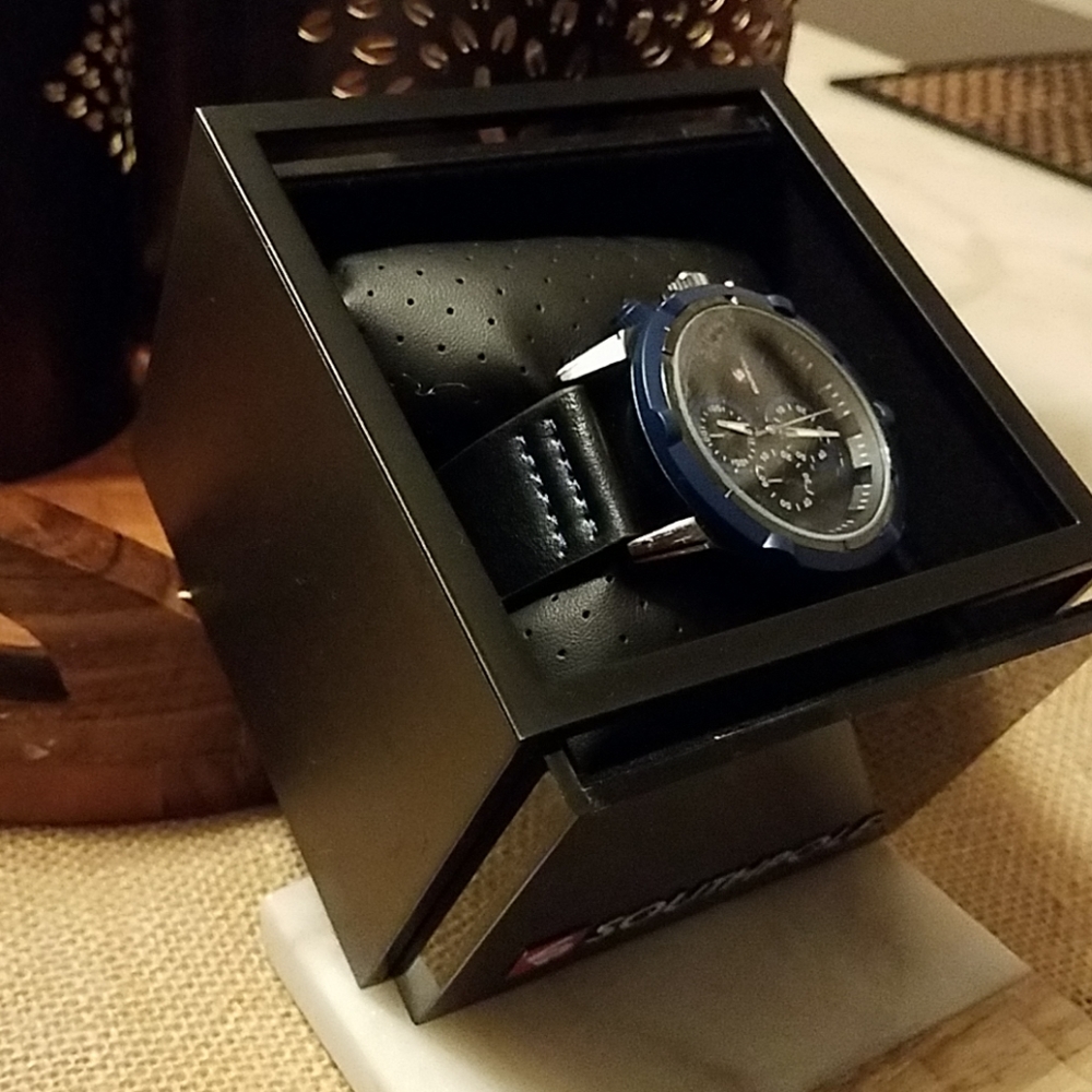 Man watch - Picture 2 of 2